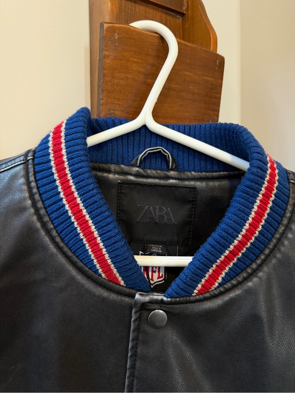 ZARA x NFL New York Giants Faux Leather Bomber Jacket - NWT / XL - Picture 4 of 10